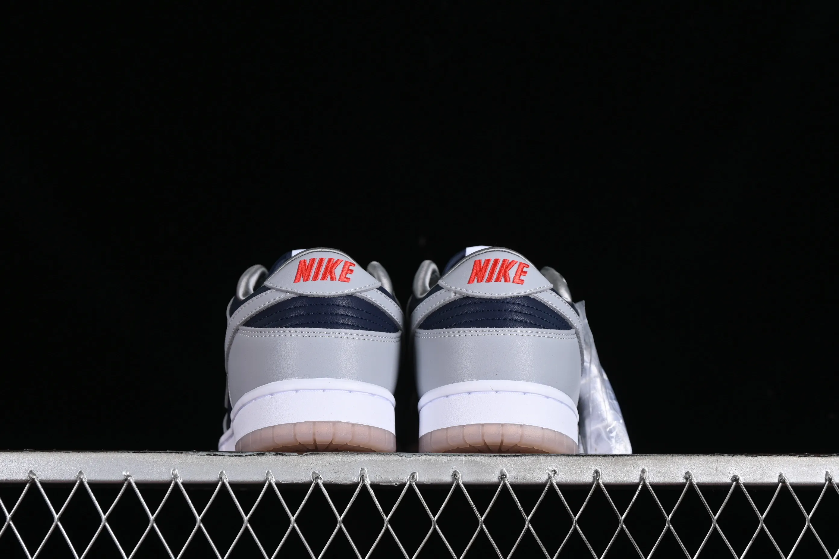 All Categories Nk SB Dunk Series Nk SB Dunk Low Low-top Sneakers Nk SB Dunk Low SP Shadow Gray Second Generation Casual Sports Skateboard Shoes DD1768-400